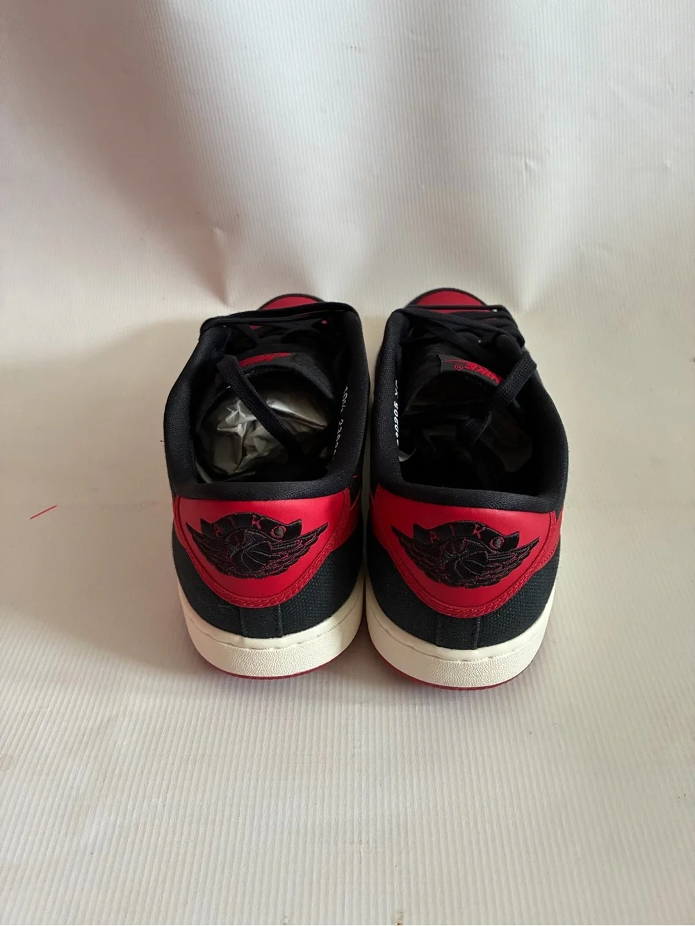 JORDAN AJKO LOW BRED SIZE 10.5 BLACK/RED